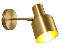 Настенный  светильник, современный и минималистичный.