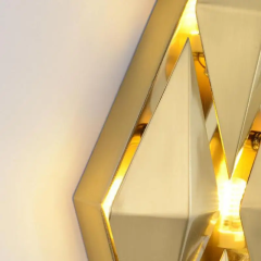 Настенный светильник в стиле арт-деко F202