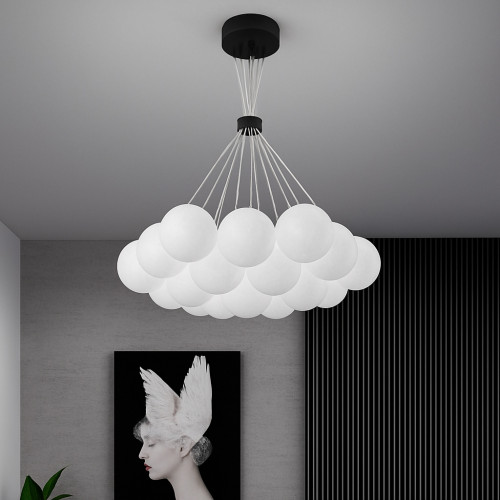 Люстра-облако с 13 матовыми акриловыми шарами