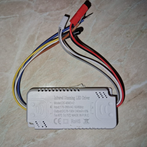 Драйвер LED с поддержкой инфракрасного пульта (25–40W×2, 240mA, 75–130V)