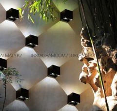 Накладной светодиодный черный настенный светильник &quot;КУБИК&quot;