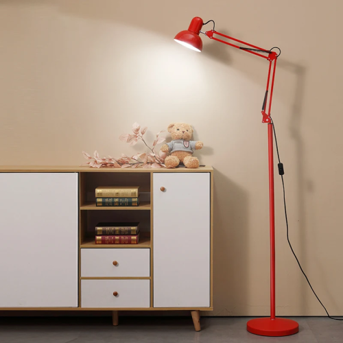 Напольный светильник в современном американском стиле