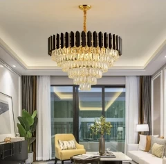 Подвесная люстра хрустальная черная с золотыми вставками. Цоколь Е14. Диаметр 80см