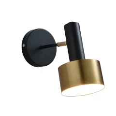 Настенный светильник в скандинавском стиле