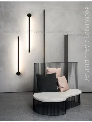 Современный настенный светильник, цвет черный. Длина 60см. Свечение нейтральное.