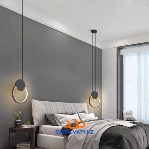 Подвесной светильник в современном стиле в черном цвете