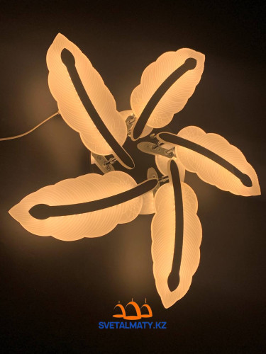Креативная LED люстра из перьев 7245-5 CR